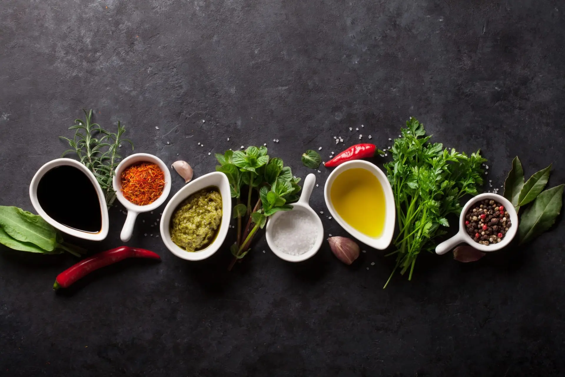 Les meilleurs assaisonnements pour les légumes d’été : les associations qui changent tout