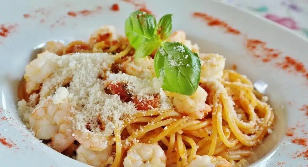 Basilic, fromage italien, sauce tomates... les bases de la cuisine italienne.