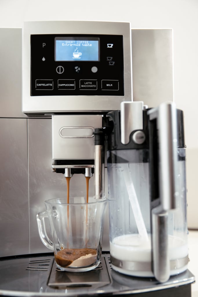 Des exemples de programmation pour les machines à café proposant d'inclure du lait