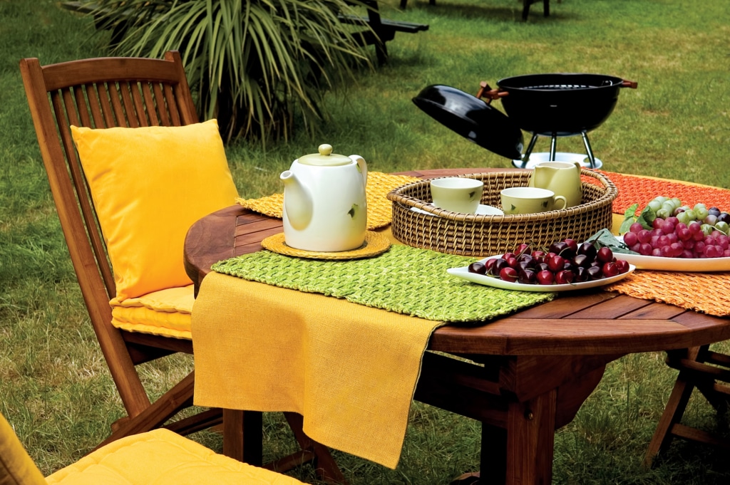Cerise et table