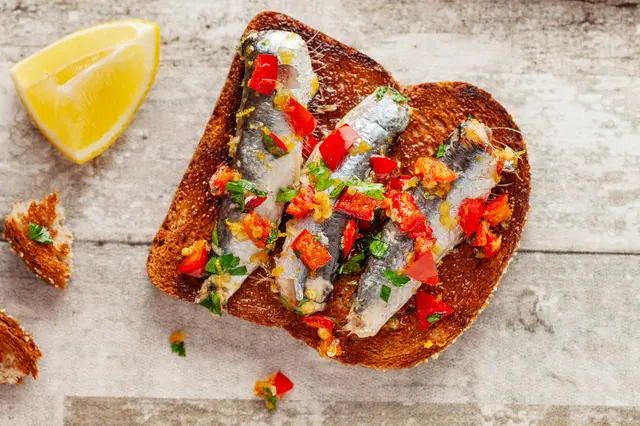 Bruschettas de sardines