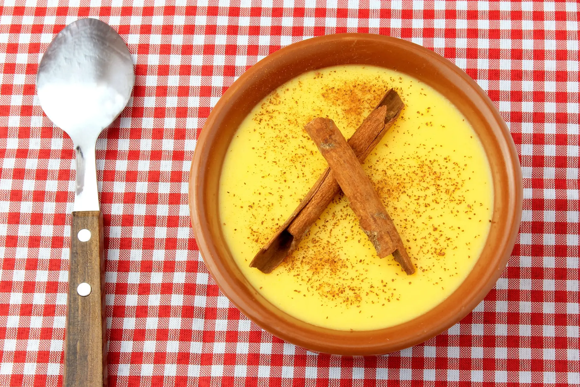 Curau, crème de maïs sucré à la cannelle