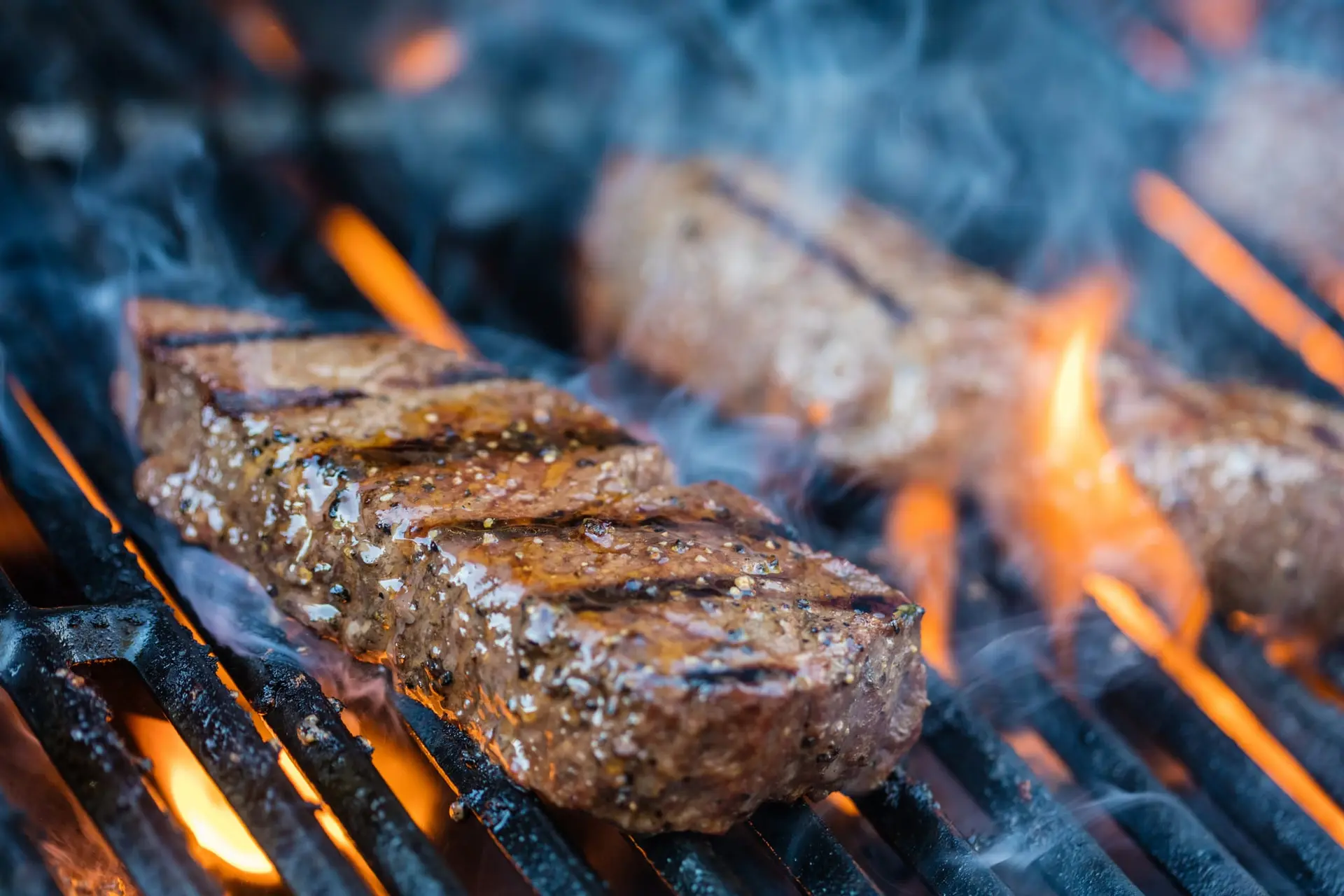 Faux-filet de bœuf mariné au barbecue