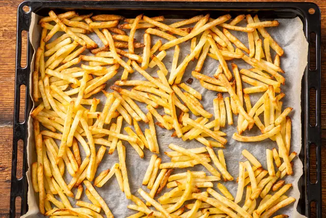 Frites croustillantes au four