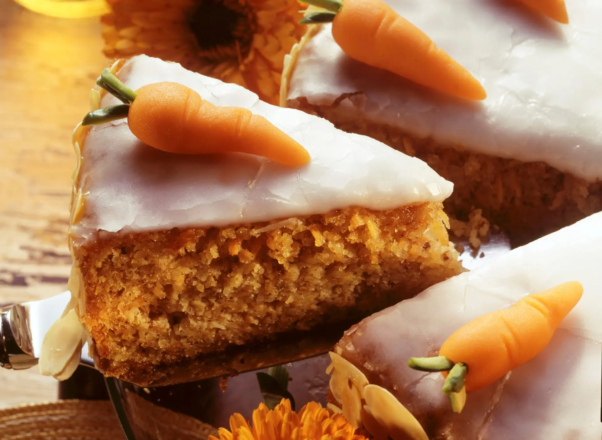 Gâteau aux carottes façon suisse (Rüeblitorte)