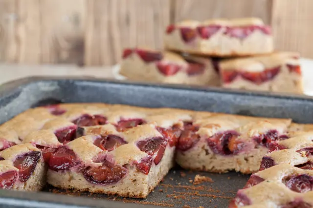 Gâteau d'épeautre aux prunes
