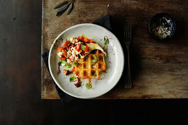 Gaufre aux chanterelles et poivrons