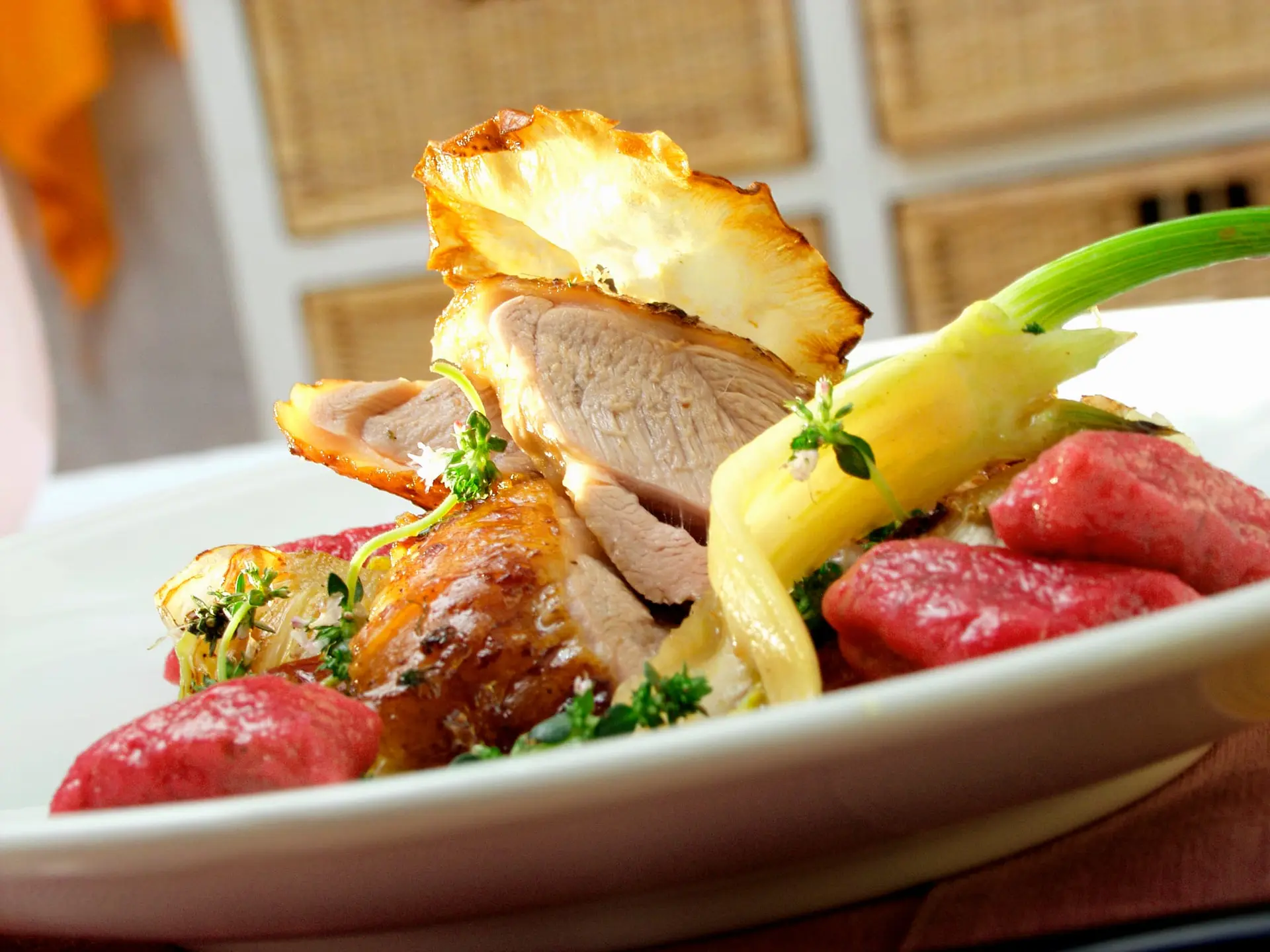 Gigot d'agneau aux gnocchis de betterave