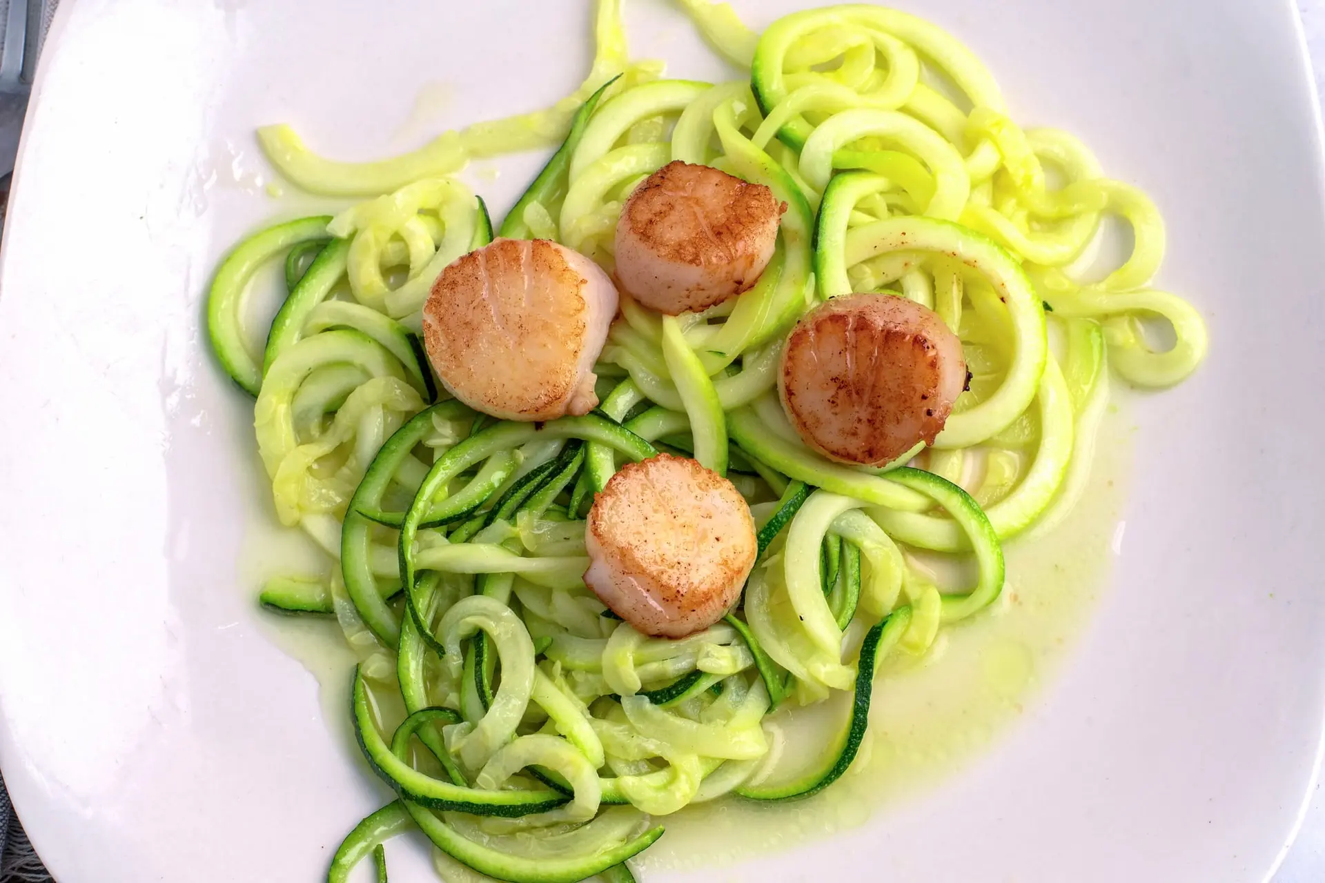 Lamelles de courgettes et coquilles Saint-Jacques
