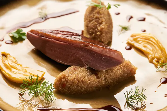 Magret de canard, quinoa et sauce chili au fenouil