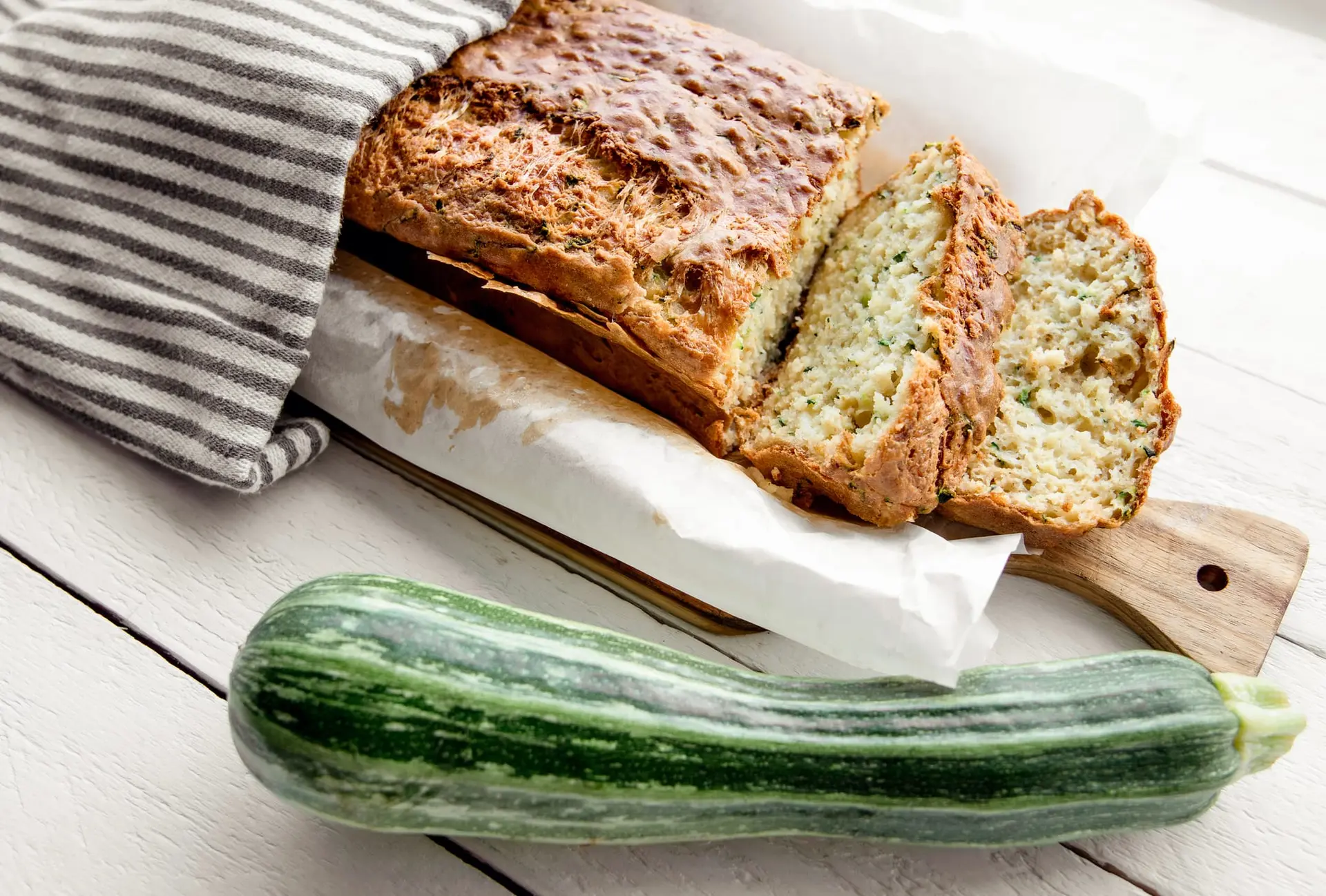 Pain aux courgettes et au fromage (zucchini bread)