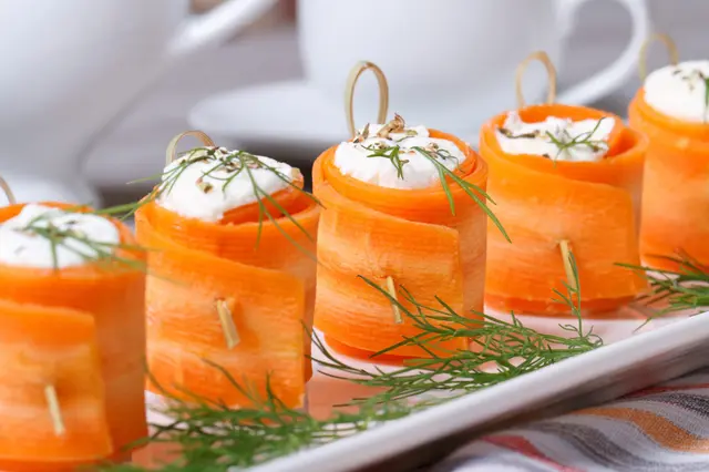 Rouleaux de carotte frais à la crème de fromage