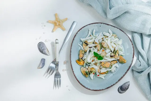 Salade de moules et de calamars