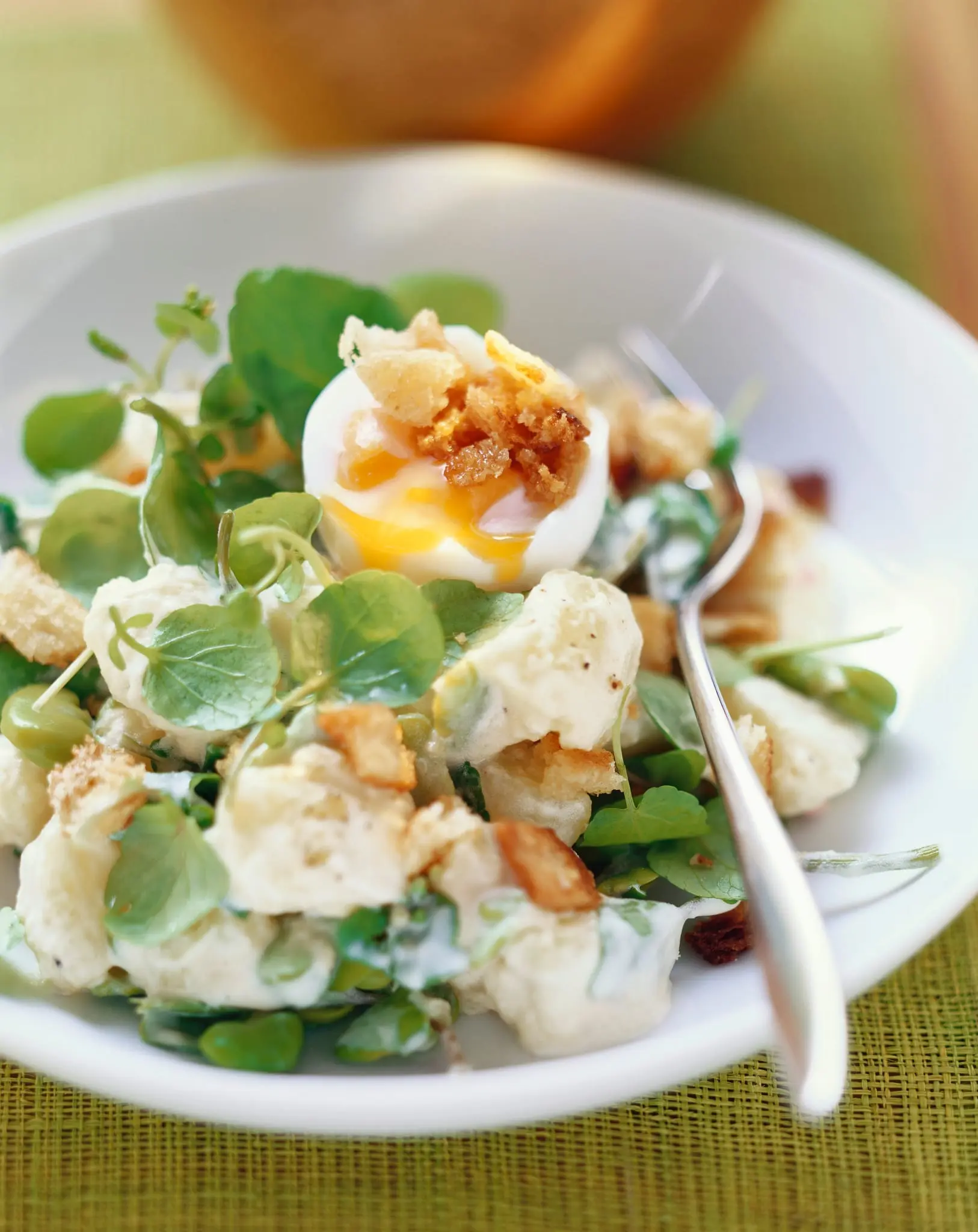 Salade de pommes de terre aux fèves et au cresson