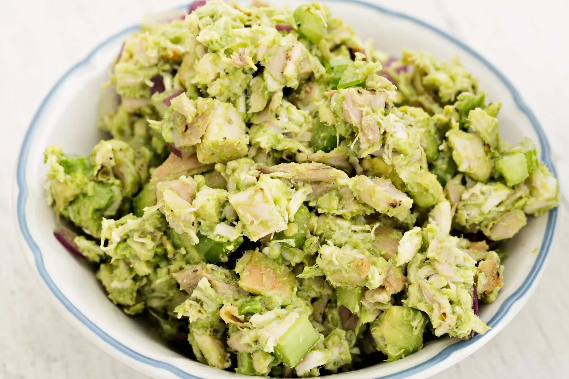 Salade de poulet à l'avocat