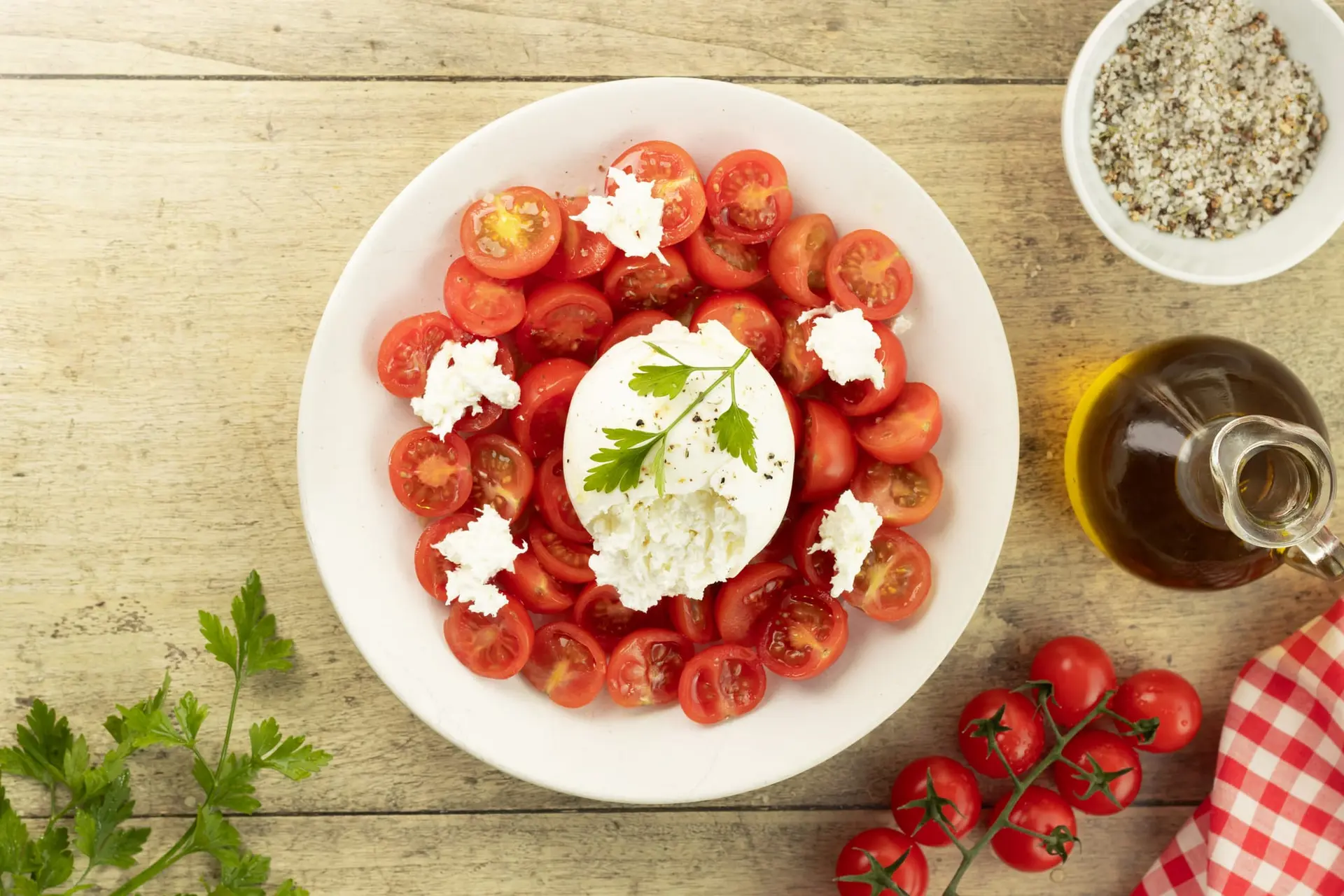 Salade de tomates et burrata