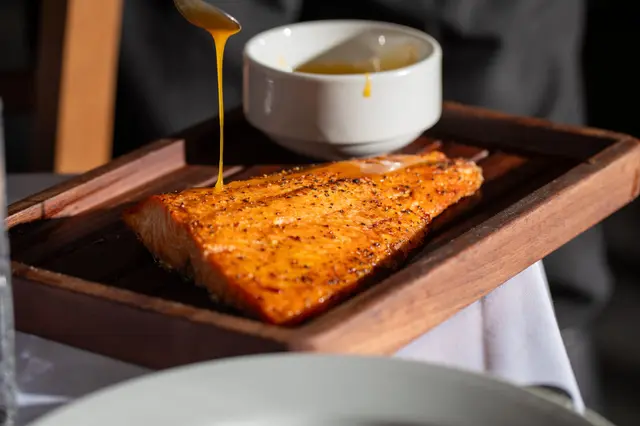 Saumon glacé à la moutarde et à l'orange