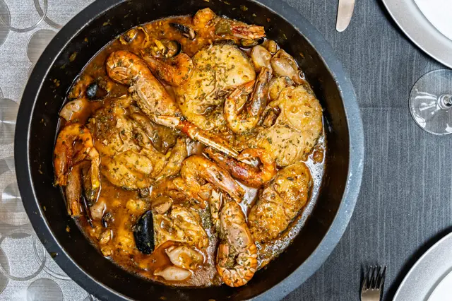 Suquet de peix, ragoût de fruits de mer traditionnel espagnol