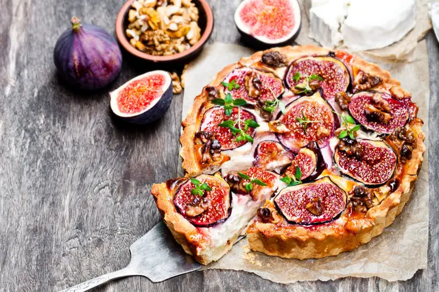 Tarte aux figues fraîches et fromage de chèvre
