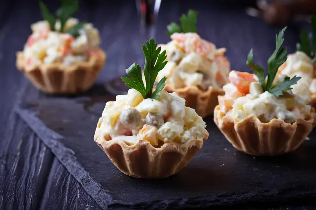 Tartelette avec salade russe