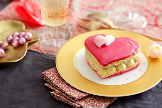 Cœur brioche à la rose pour la fête des mères