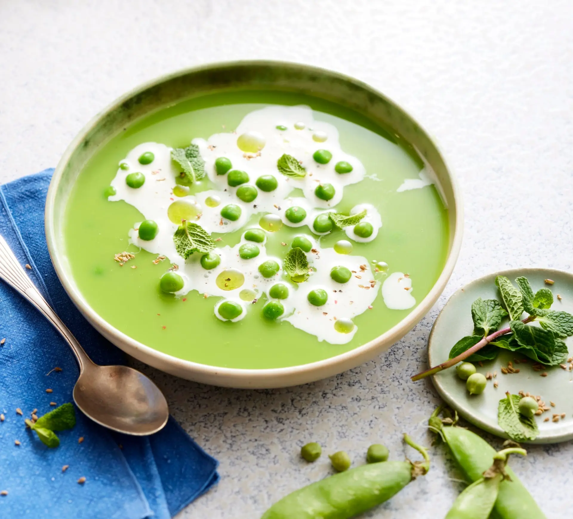 Crème de petits pois mentholée