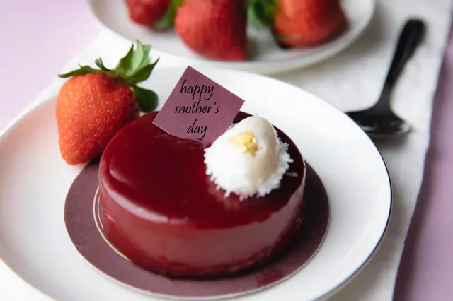 Gâteau aux fraises pour la fête des mères