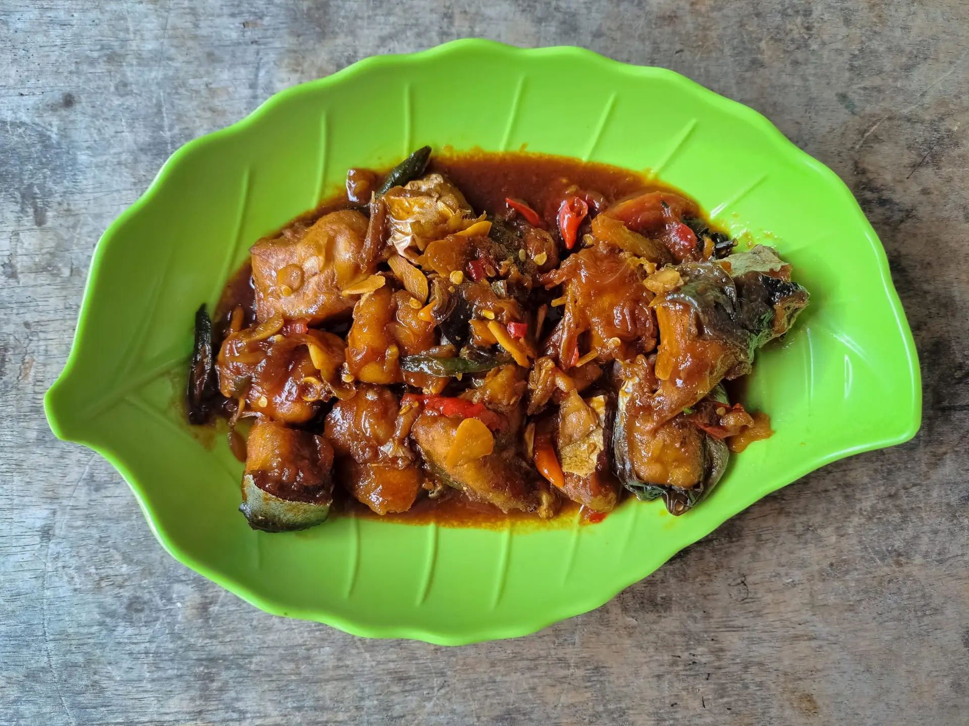 Ikan Patin Bumbu Kecap sauce soja