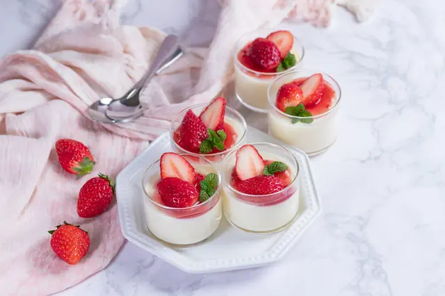 Panna cotta aux fraises