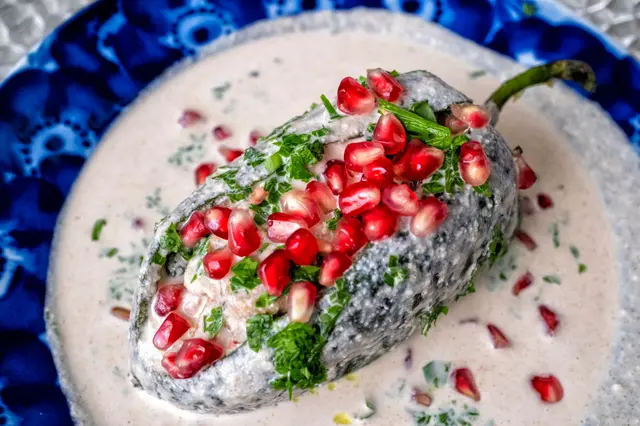 Piments en nogada (plat mexicain)