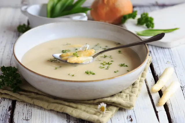 Velouté d'asperges classique