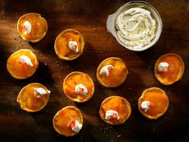 Tartelette aux kakis et crème chantilly aux pistaches