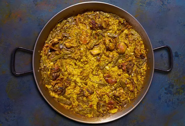 Paëlla de poulet et de lapin