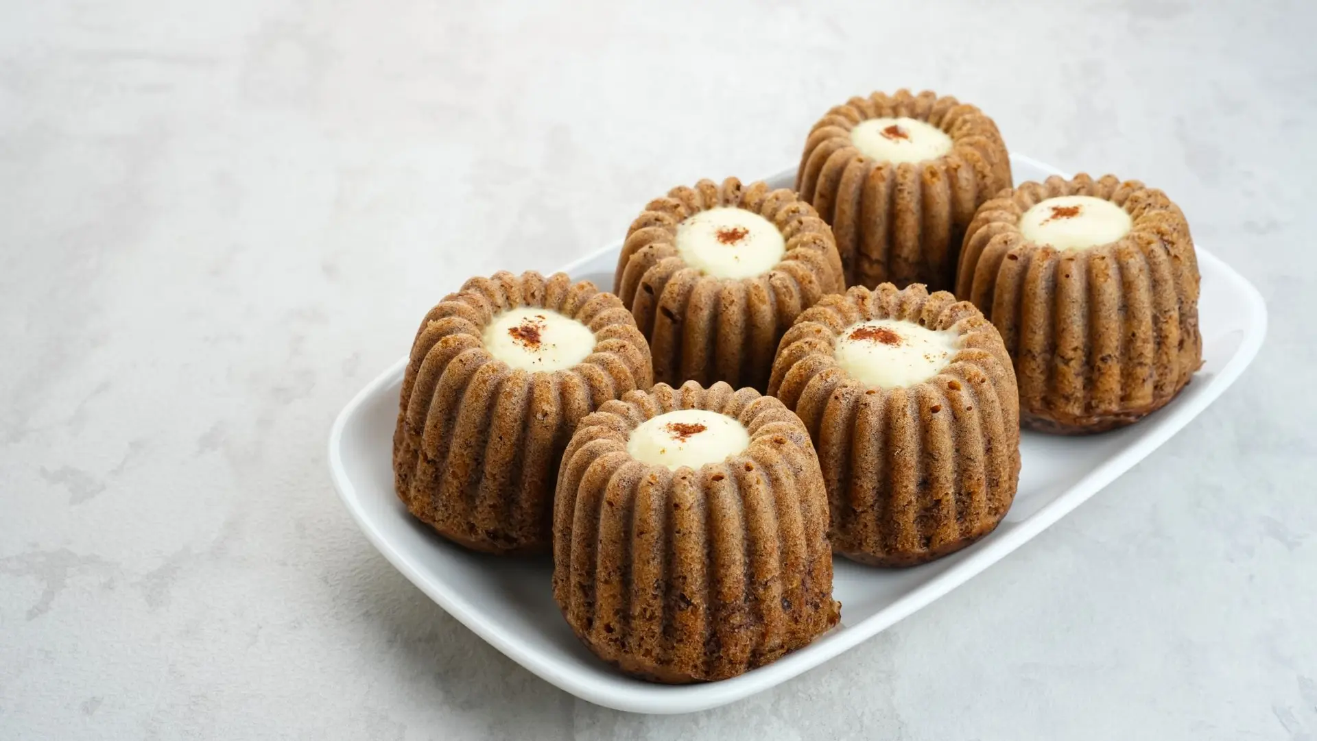Bolu Pisang, gâteau à la banane avec cannelle
