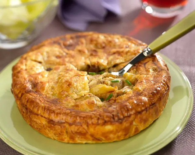 Tourte au poulet, pommes de terre et navets au cumin