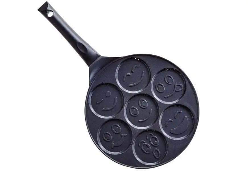 Test complet de la poêle à blinis Smiley de Kitchen Fun, by Beka