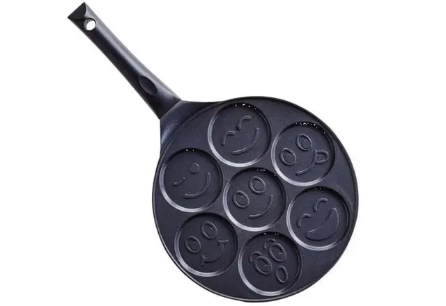Test complet de la poêle à blinis Smiley de Kitchen Fun, by Beka