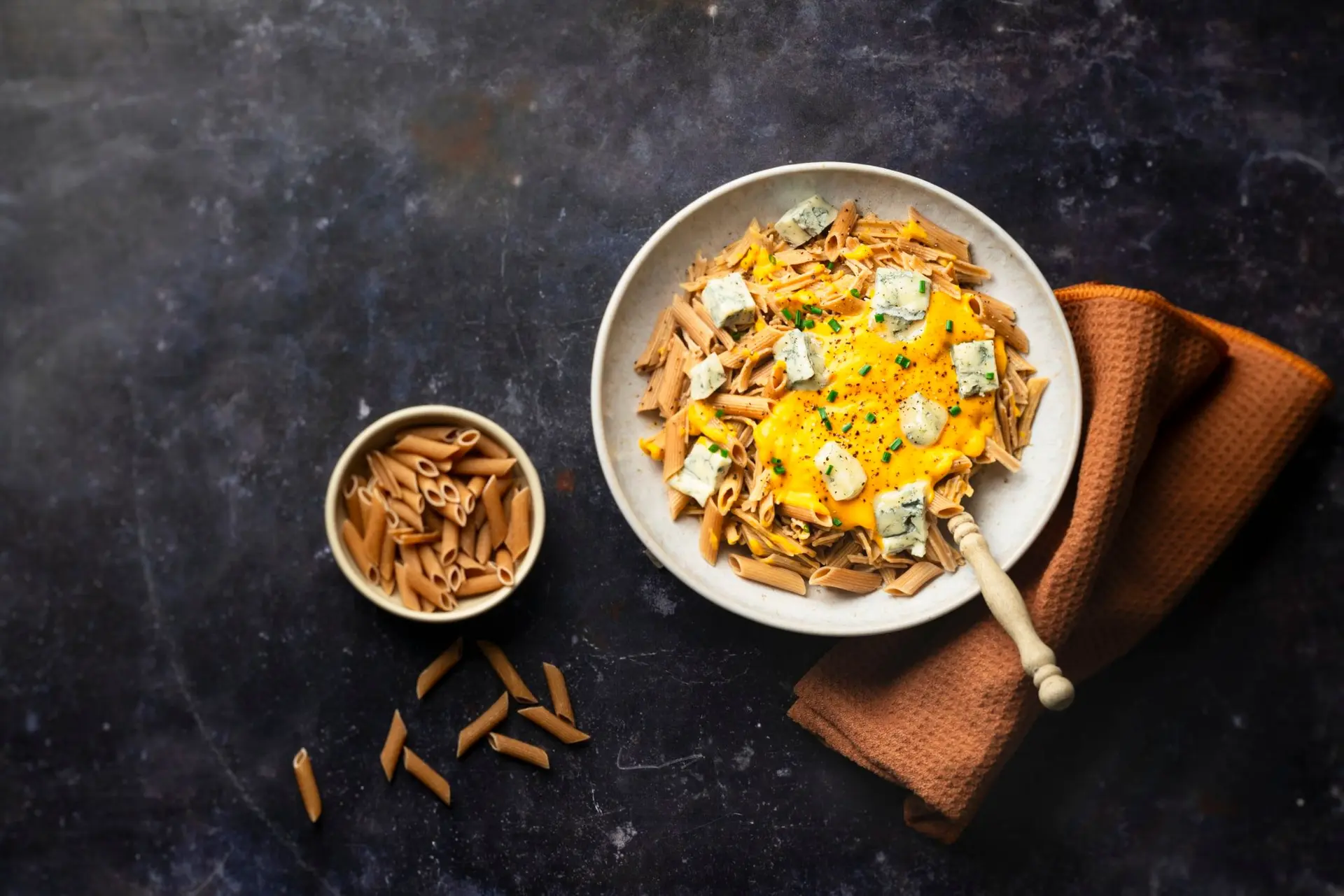 Penne d’épeautre à la crème de butternut et gorgonzola