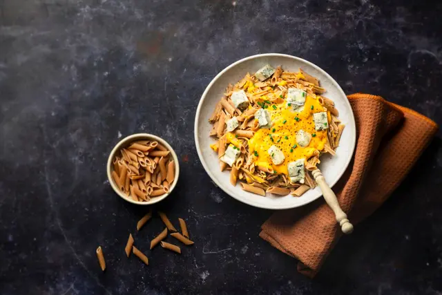 Penne d’épeautre à la crème de butternut et gorgonzola