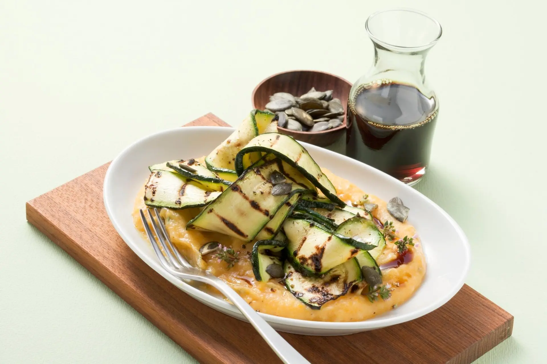 Purée de haricots aux courgettes grillées