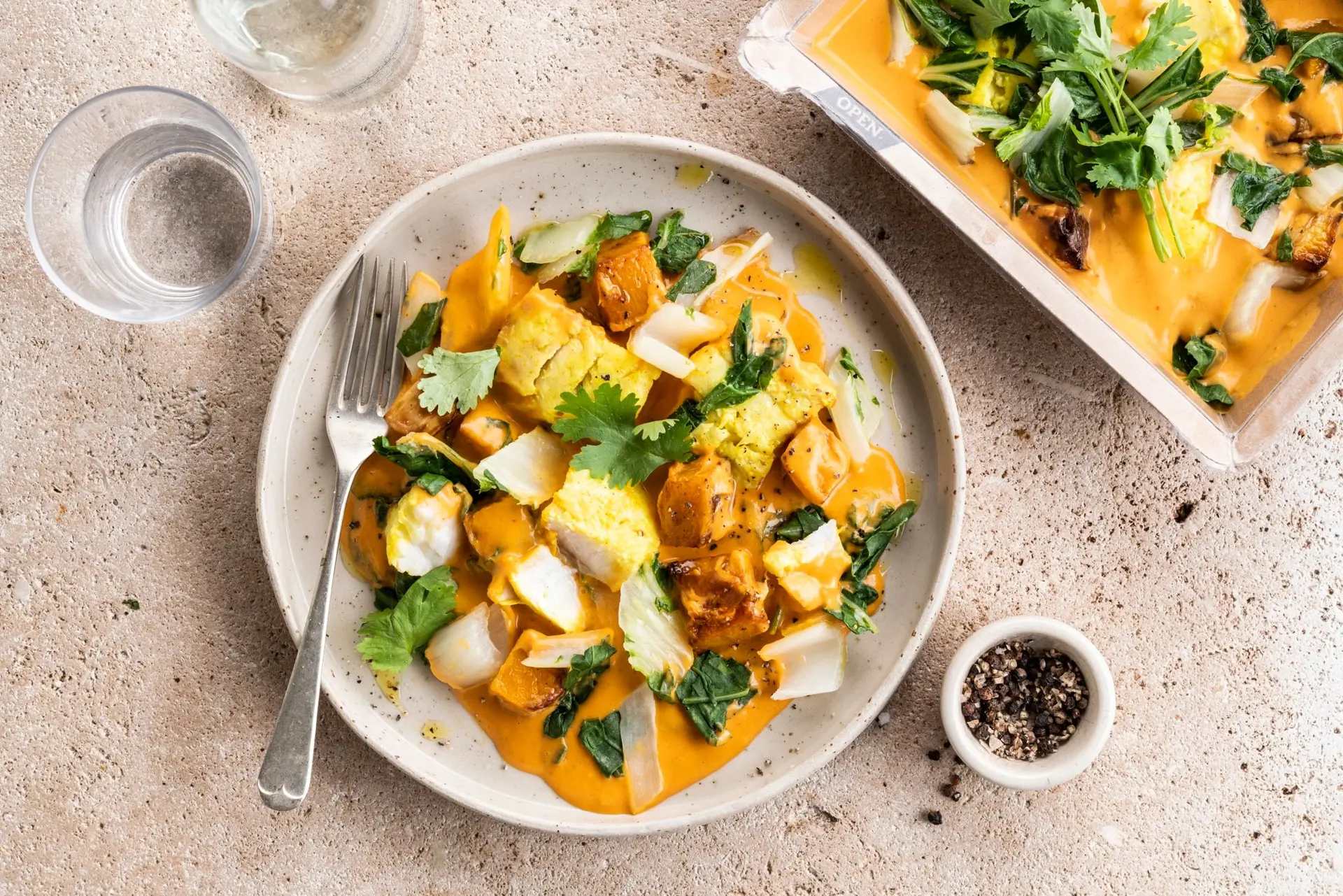 Poisson au curry rouge et légumes