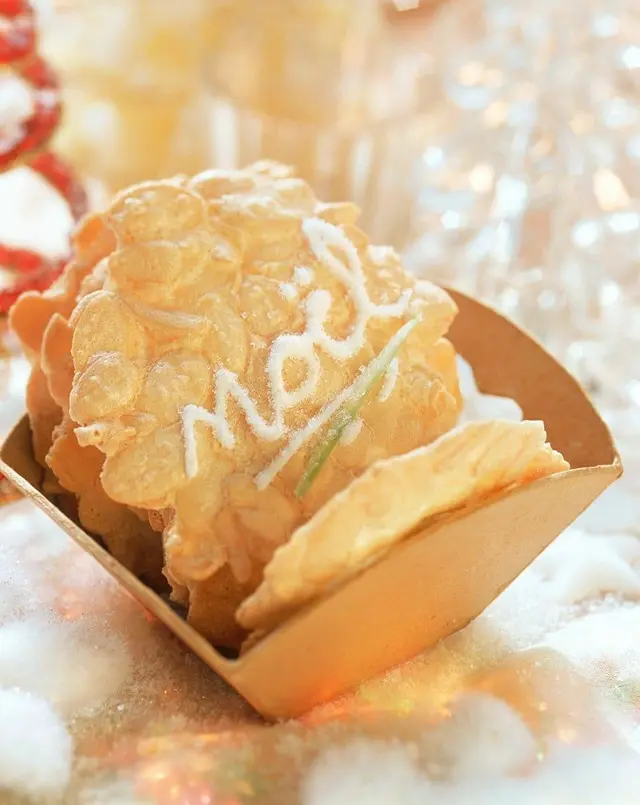 Biscuits de Noël meringués aux amandes
