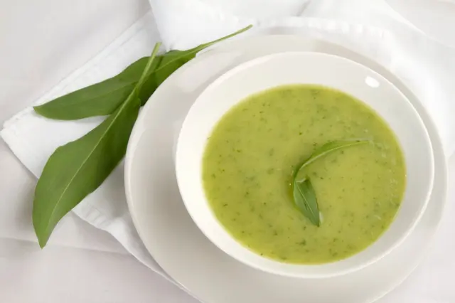 Soupe d'ail des ours