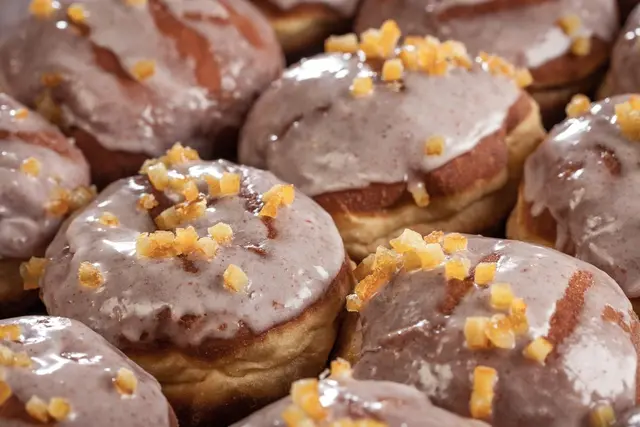 Beignets glacés au zeste d'orange