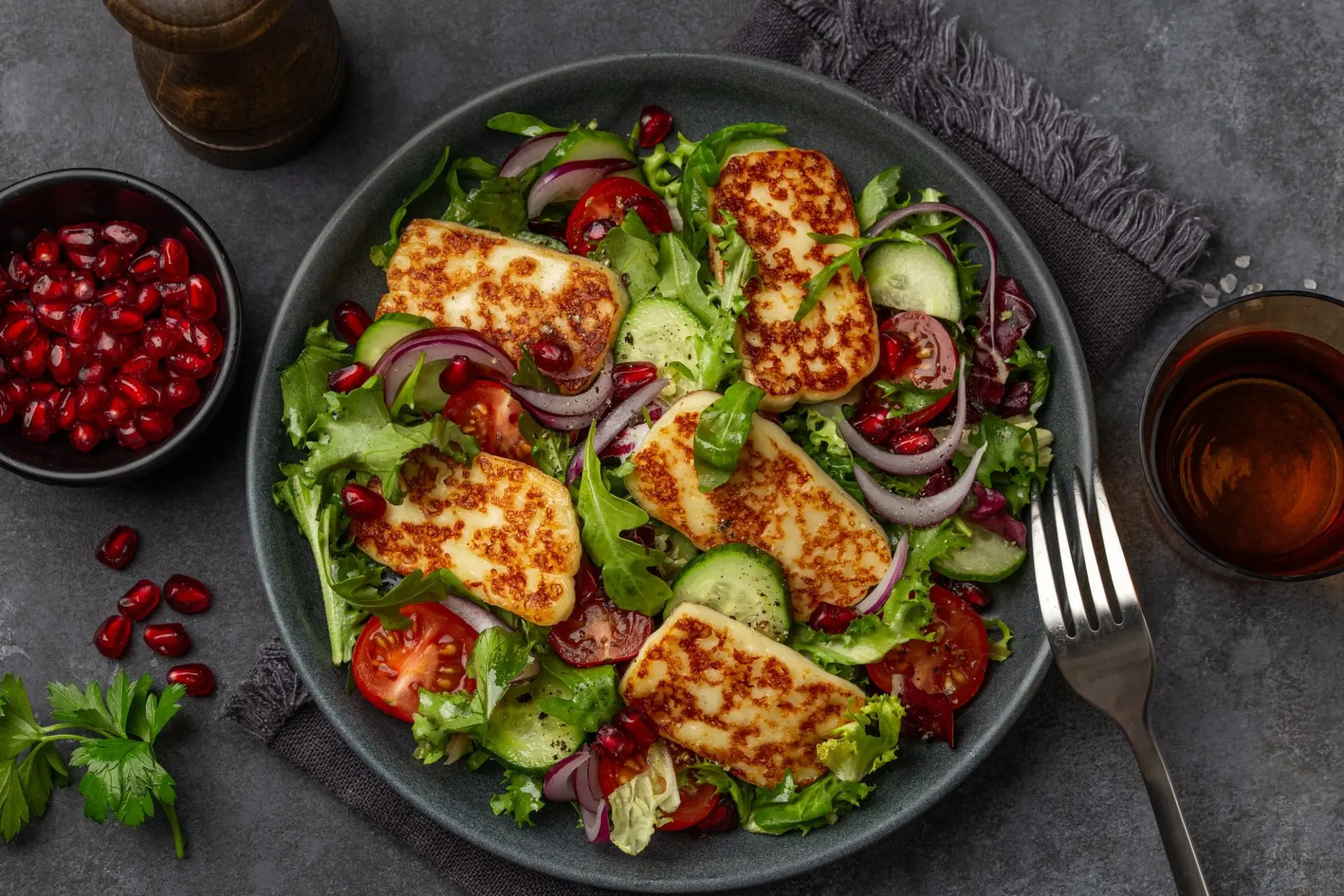 Halloumi frit et salade orientale