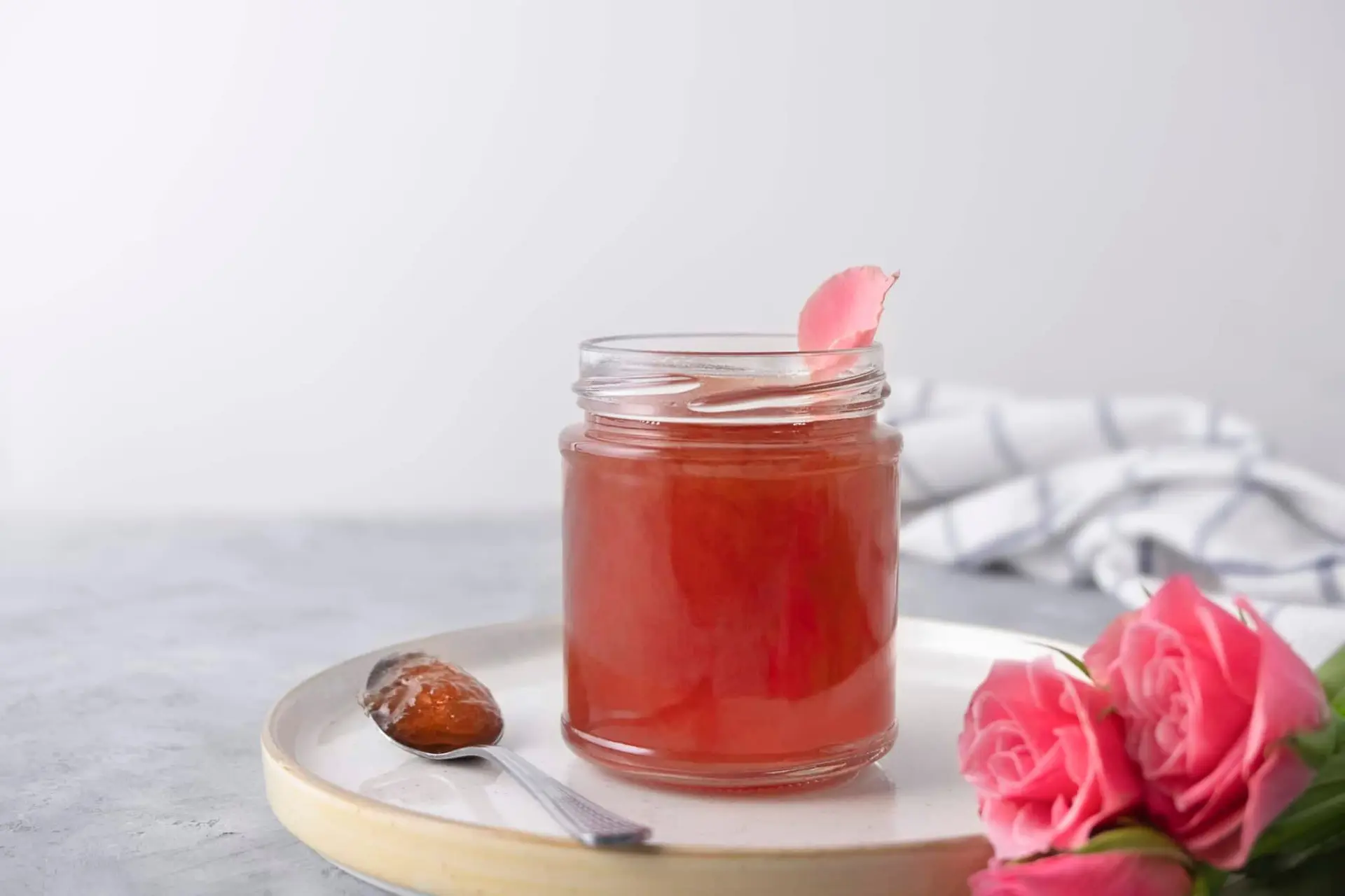 Recette de confiture de pétales de rose facile