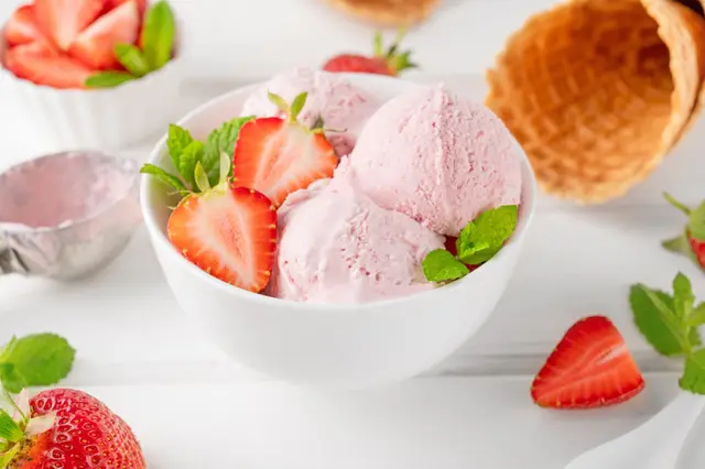 Recette glace à la fraise maison facile