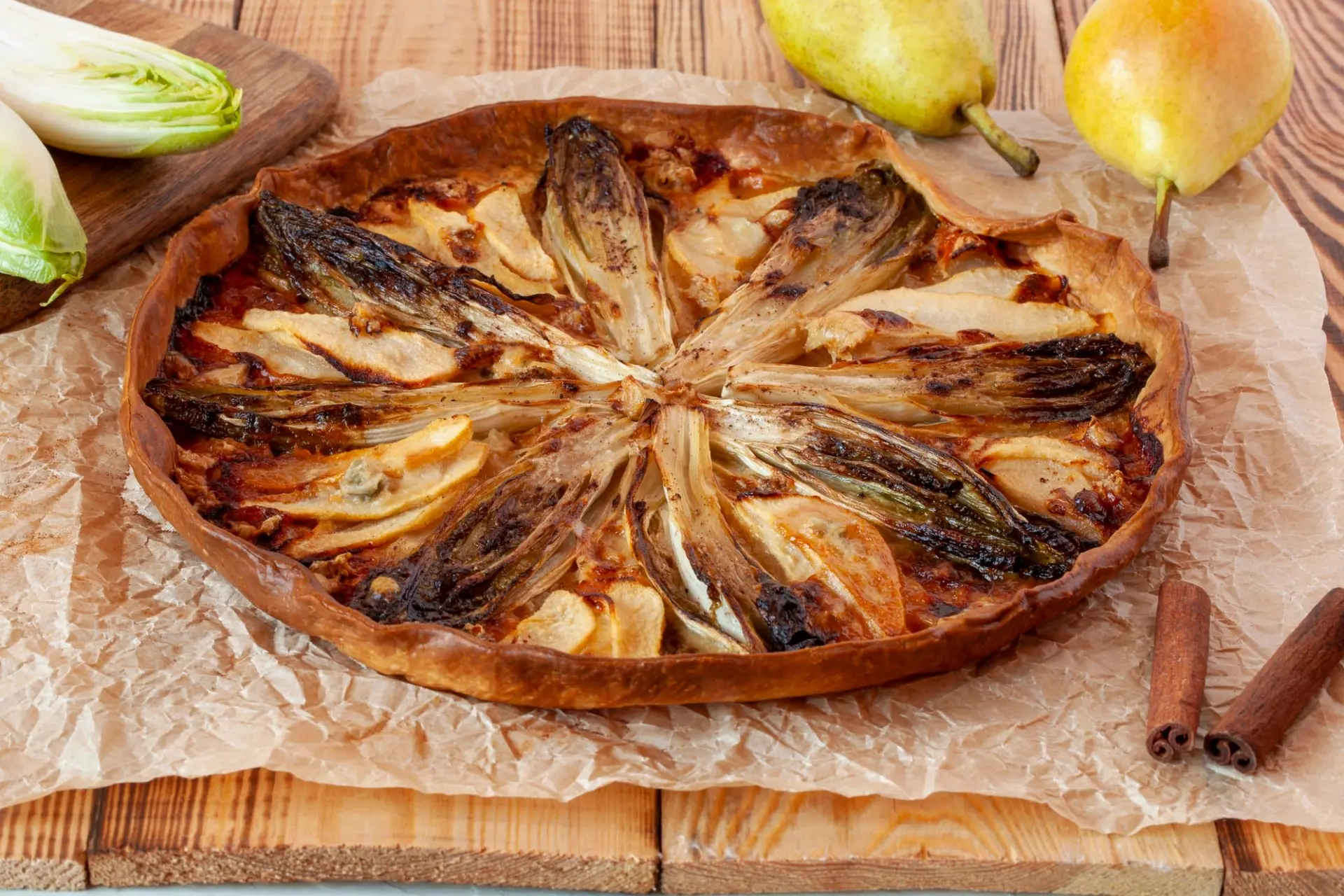 Tarte aux endives, poires et gorgonzola