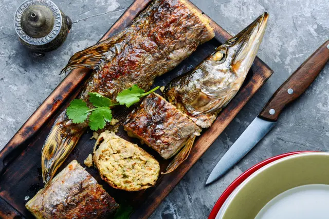 Brochet farci aux champignons