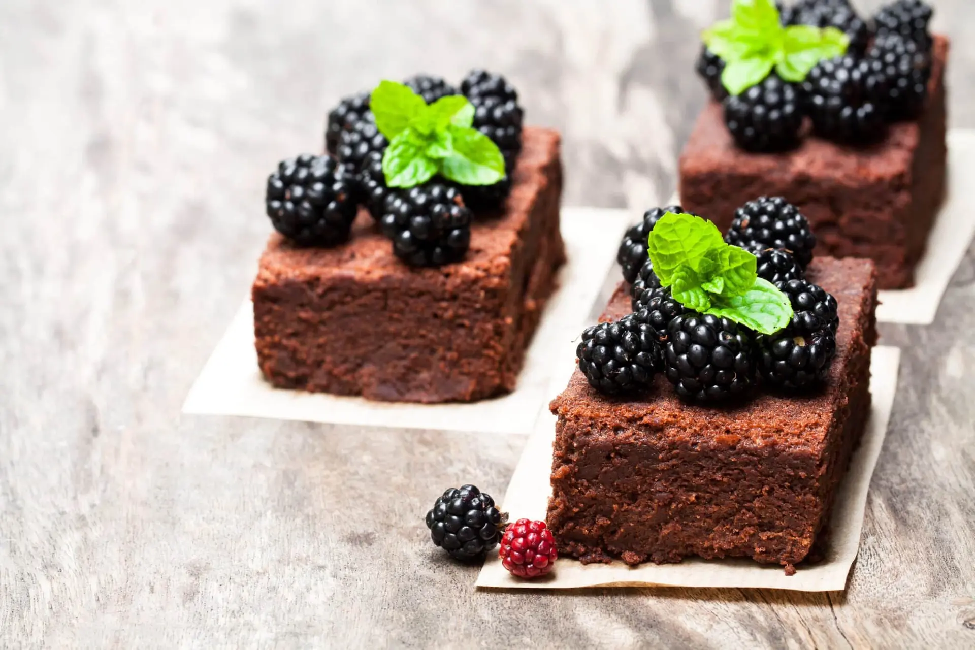 Brownies chocolat mûres